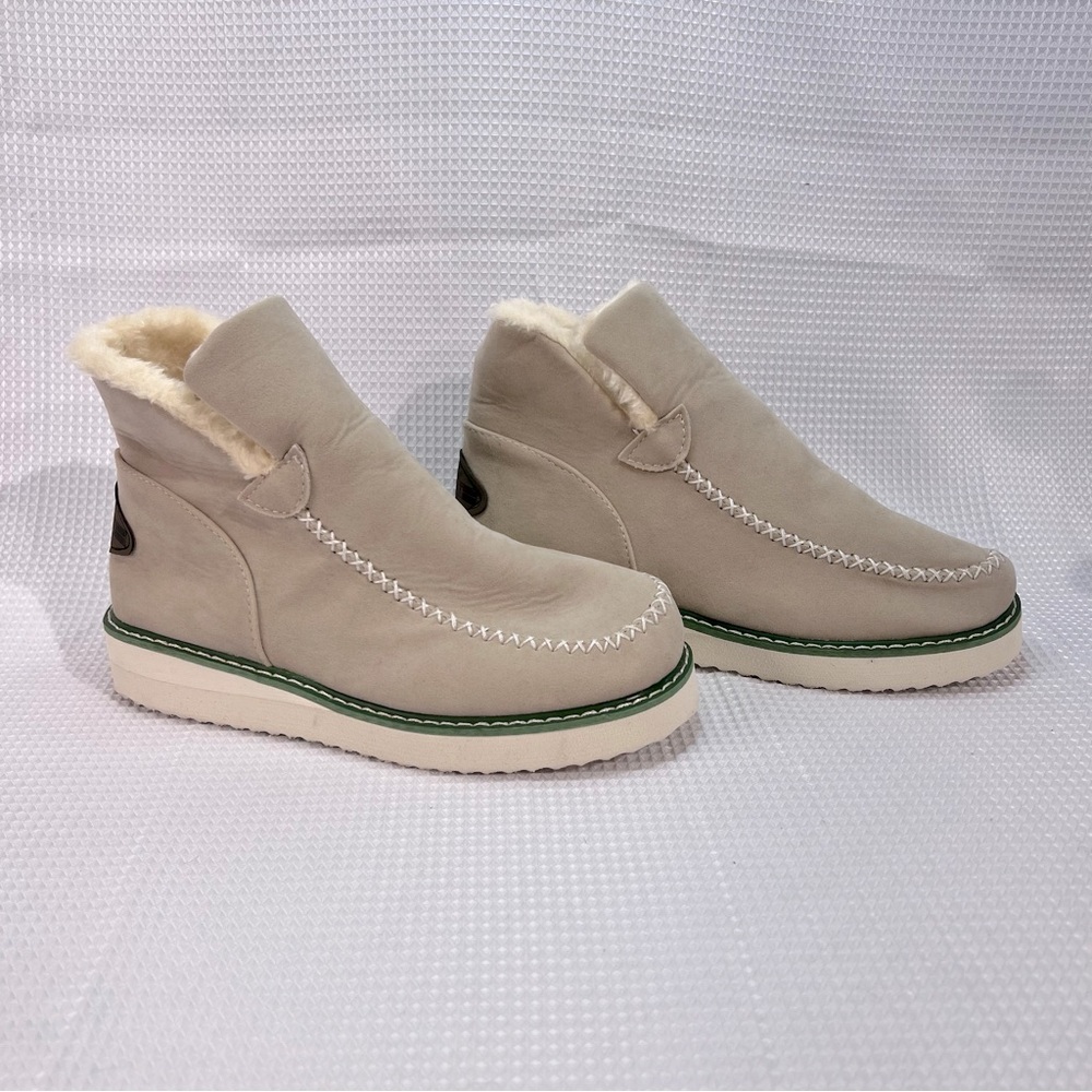 Faux suede boots, tan and green, size 6/6.5, woman’s
